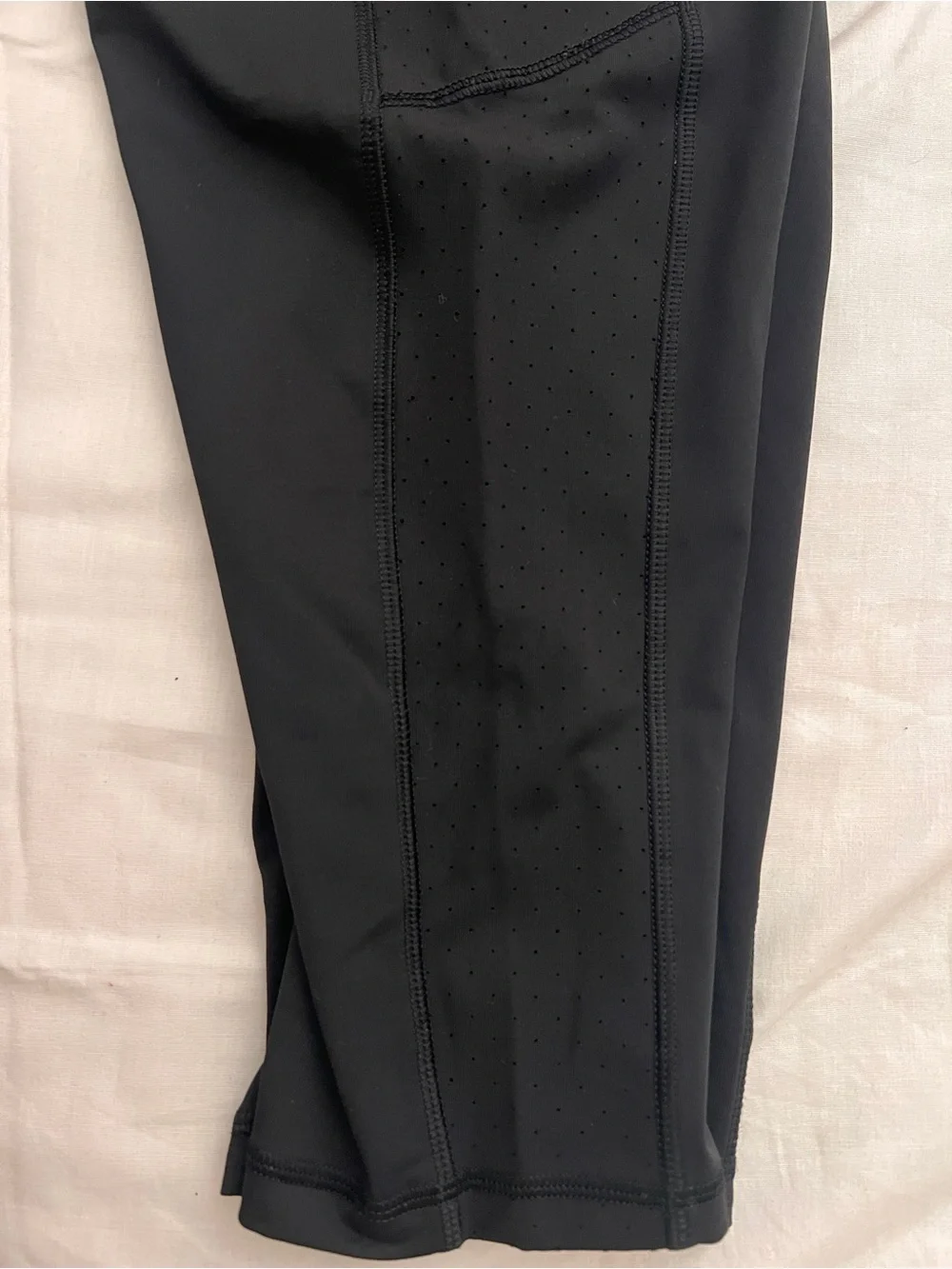 2 Lululemon Women's High-Waist Black Active Capri Leggings size 8